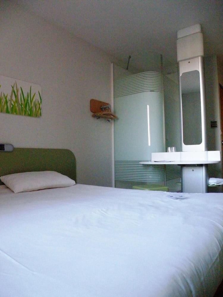 Ibis Budget Montauban Les Chaumes Экстерьер фото